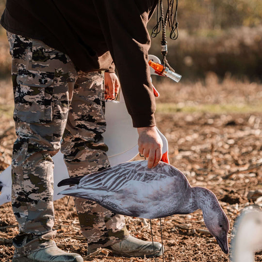 Fully Flocked Juveniles Snow Goose Silhouette Decoys